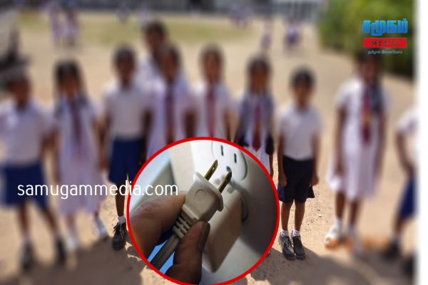 
                    பாடசாலை  மாணவர்கள்  மூவரை பொல்லுகளால் தாக்கி,கரண்ட் சாக் கொடுத்த பொலிஸார் - இலங்கையில் கொடூரம்
                